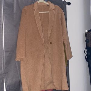 Womens Uniqlo trench - worn once CAMEL color